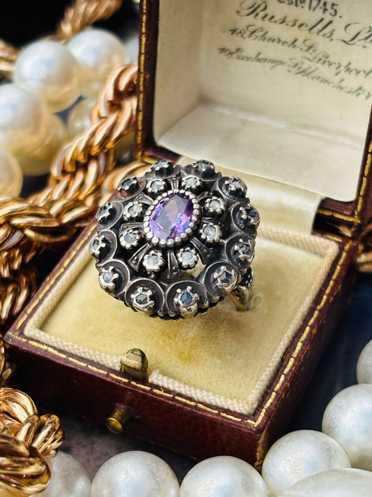 Amethyst and Diamond Ring in 9K Gold – A Graceful Blend of Color and Light