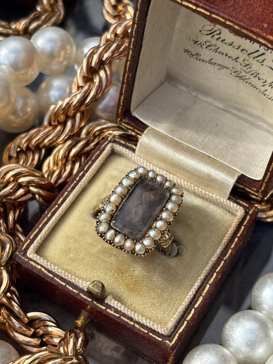 Vintage 9K Seed Pearl Mourning Ring with Hair Locket – A Timeless Tribute of Love and Memory