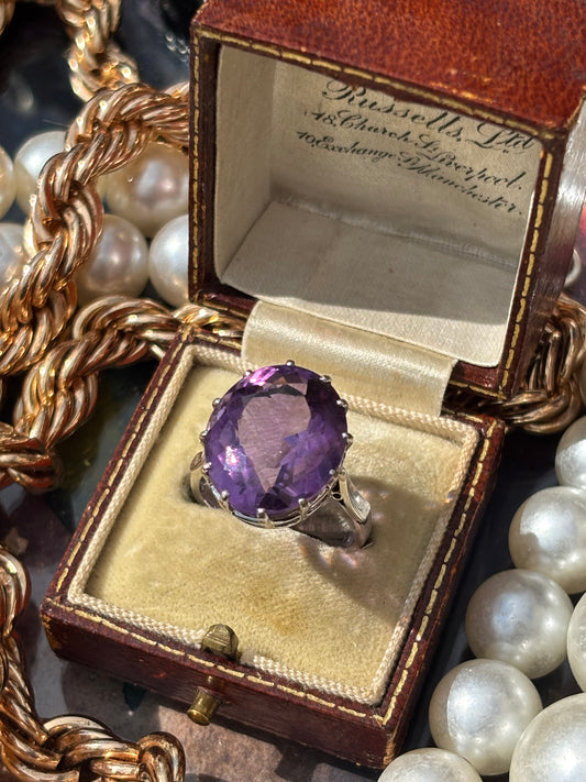 Vintage 18k Giant Amethyst Ring