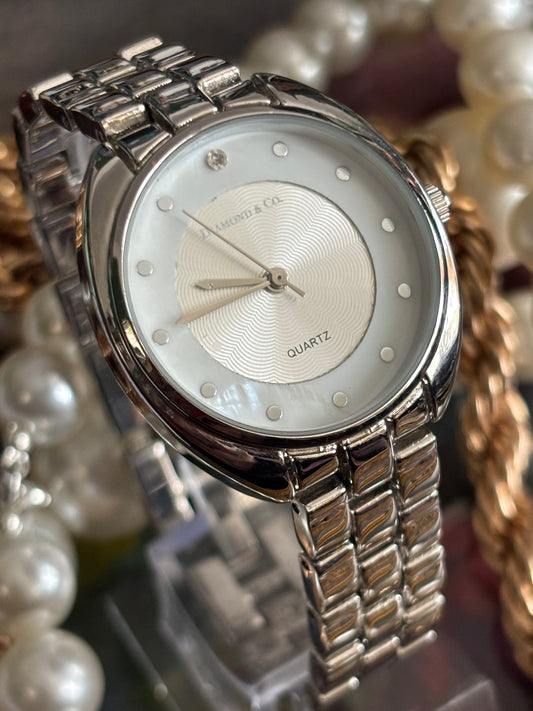 Dimond & Co Ladies Vintage Watch