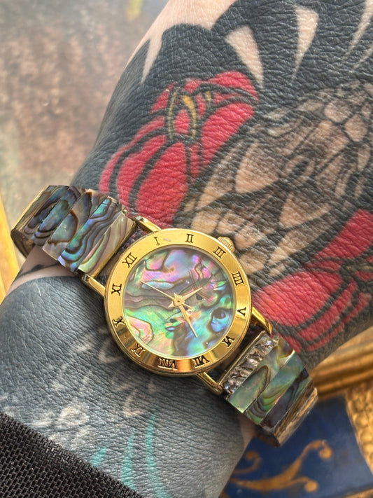 Le Baron Shell Ladies Retro Watch