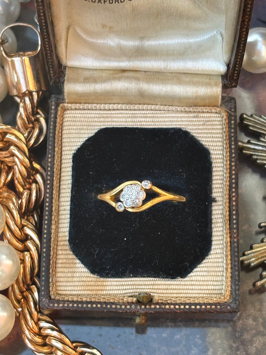 Diamond Daisy Ring