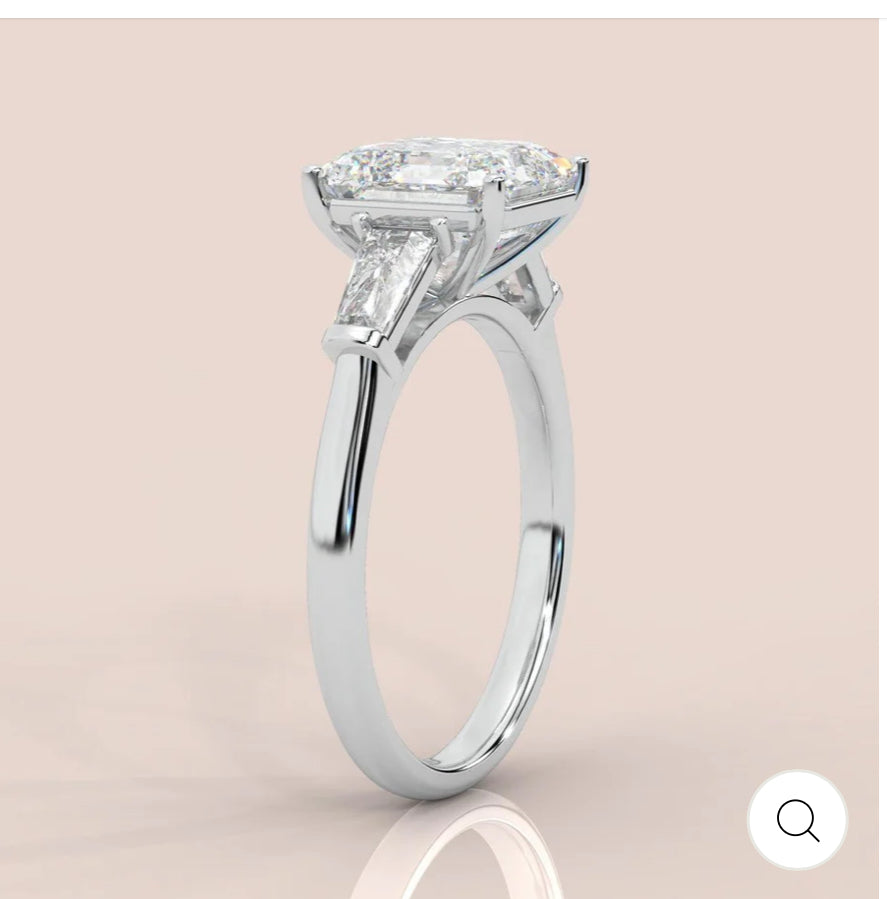 IGI CERTIFIED 2.50CT ASSCHER & DIAMOND TRILOGY RING PLATINUM