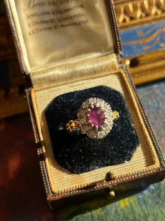 Vintage Cluster Ruby and Diamond Ring in 18K Gold – A Classic Expression of Elegance