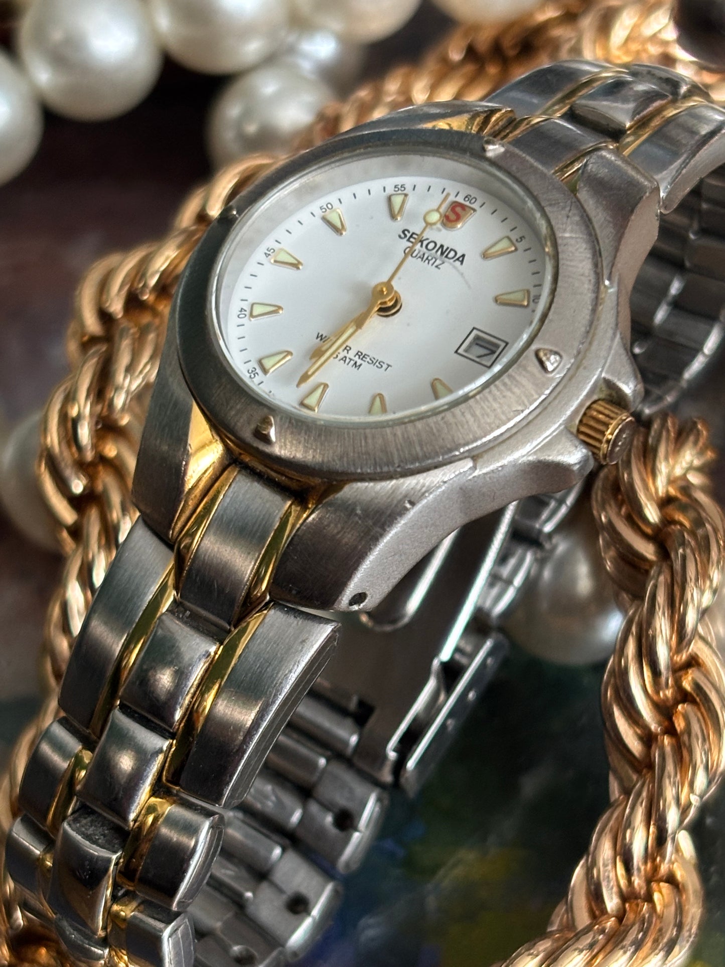 Sekondi Quartz Retro Ladies Watch