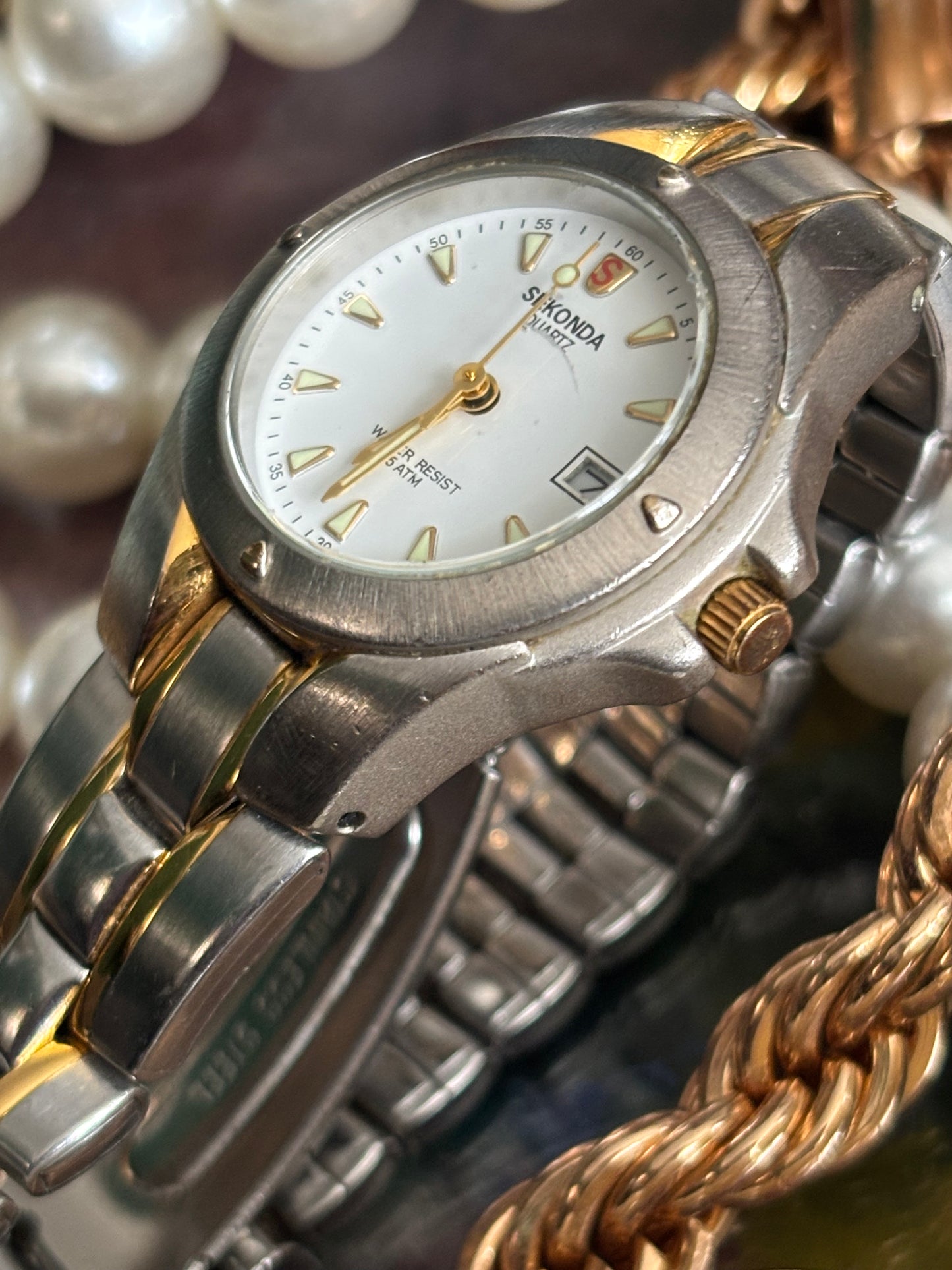 Sekondi Quartz Retro Ladies Watch