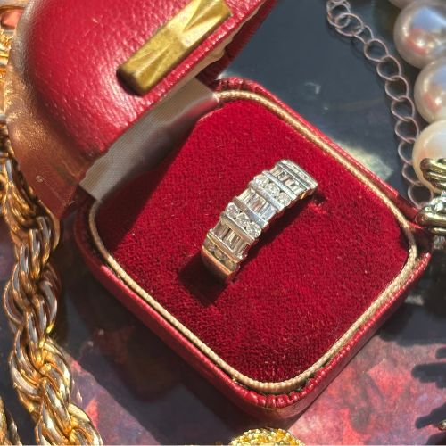 Diamond Ring in 18ct White Gold